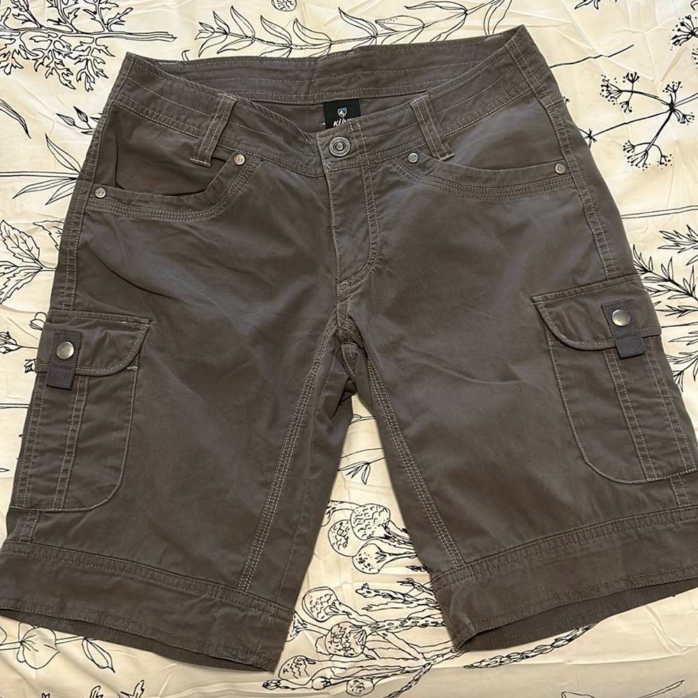 Women’s Kuhl shorts size 2. Perfect condition